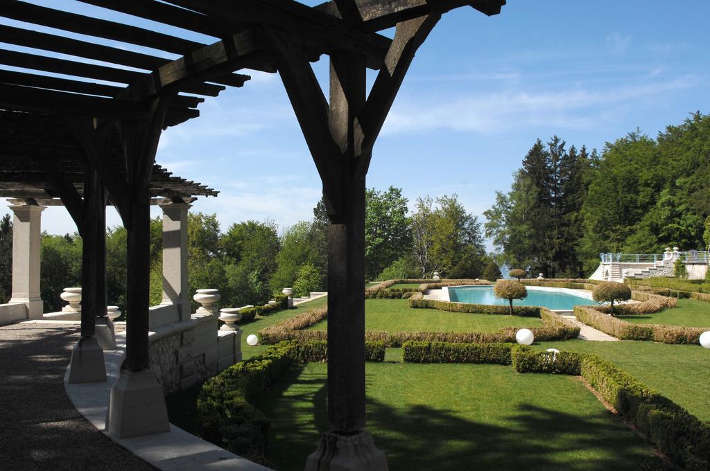 Chateau Des Avenieres Крюзей Екстер'єр фото